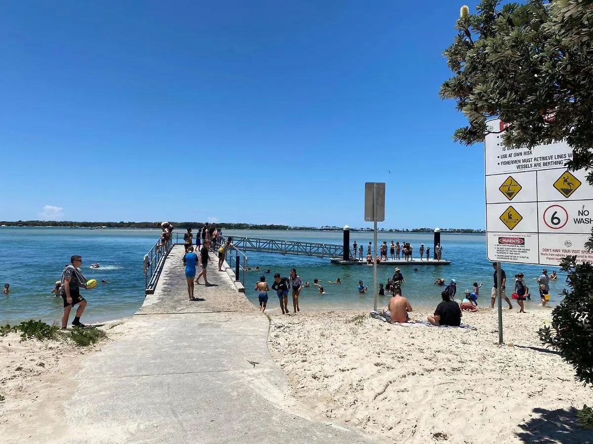 Lägenhetshotell Belvedere Apartments Caloundra